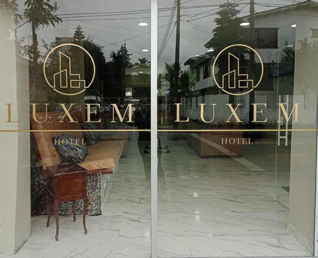 Hotel Luxem Bogota Bagian luar foto