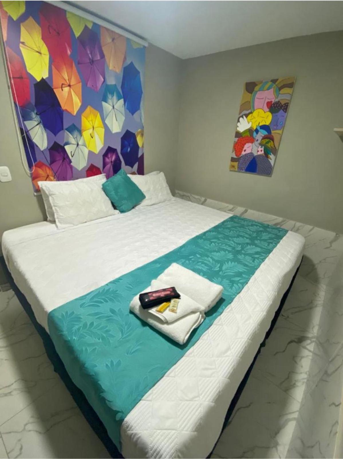 Hotel Luxem Bogota Bagian luar foto